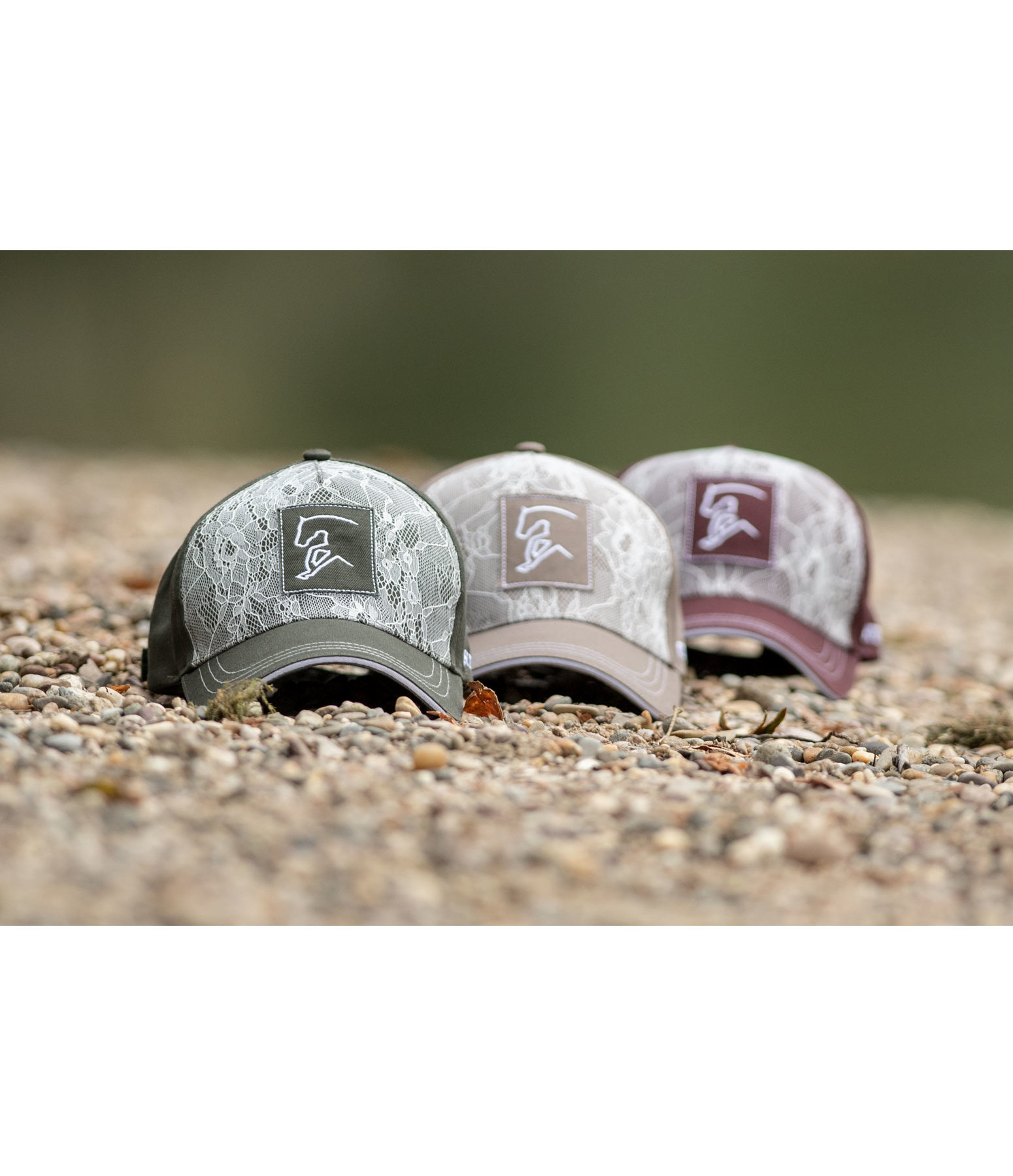 Cap Lace Up