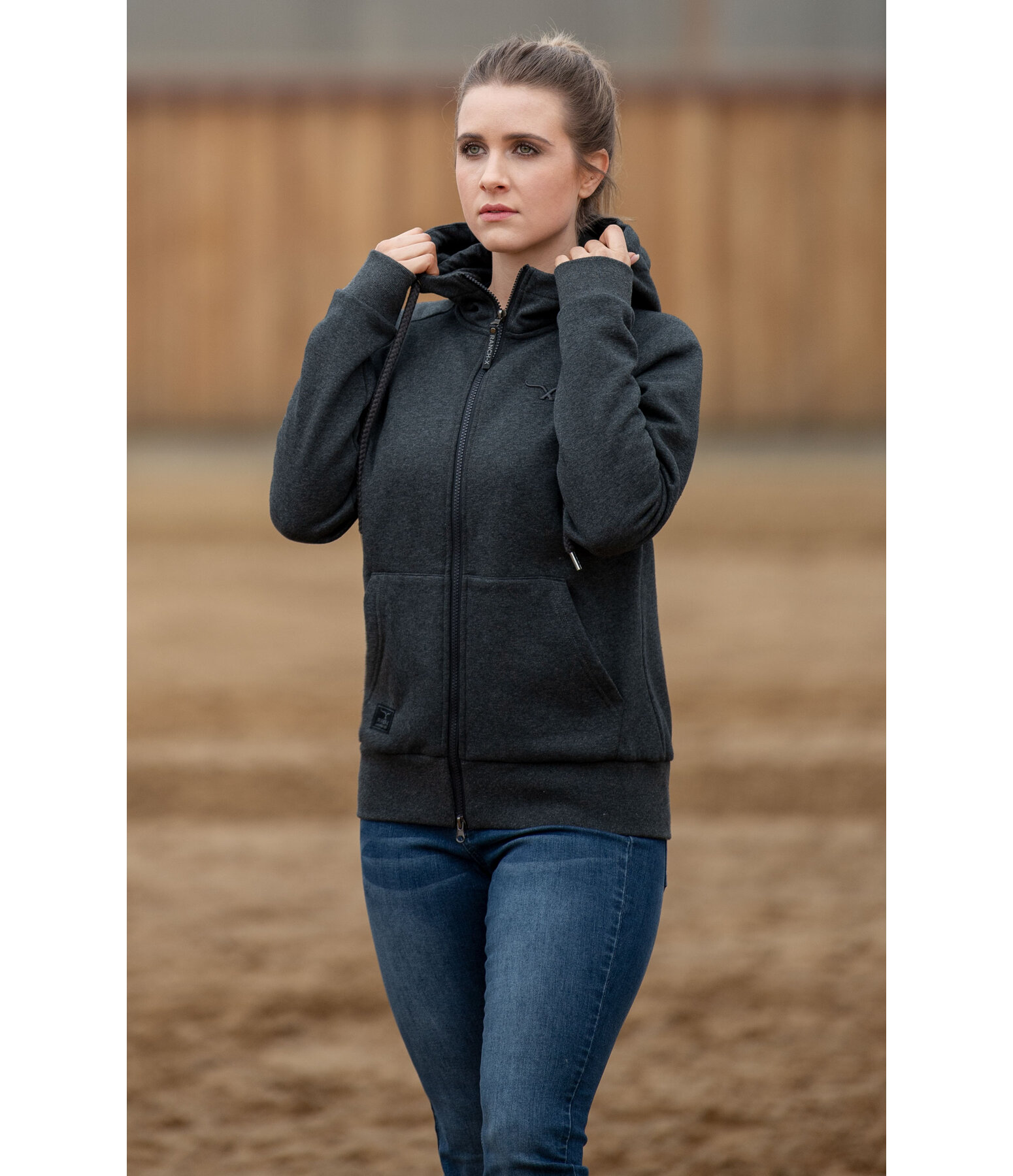 Sweatjacke Redcliff