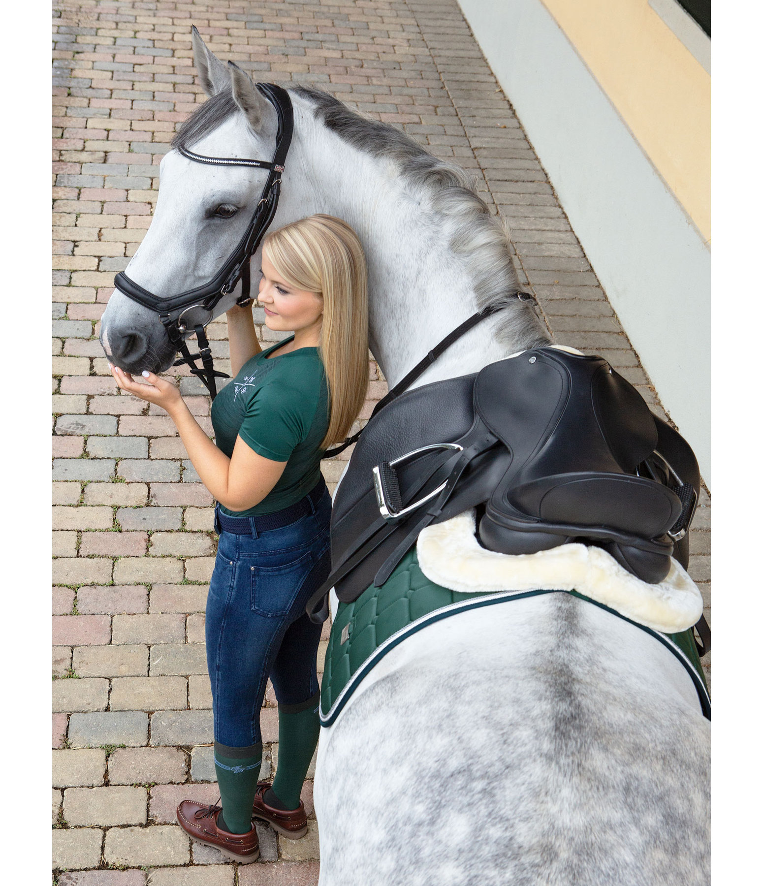 Breathing Mesh Pad Timeless Elegance