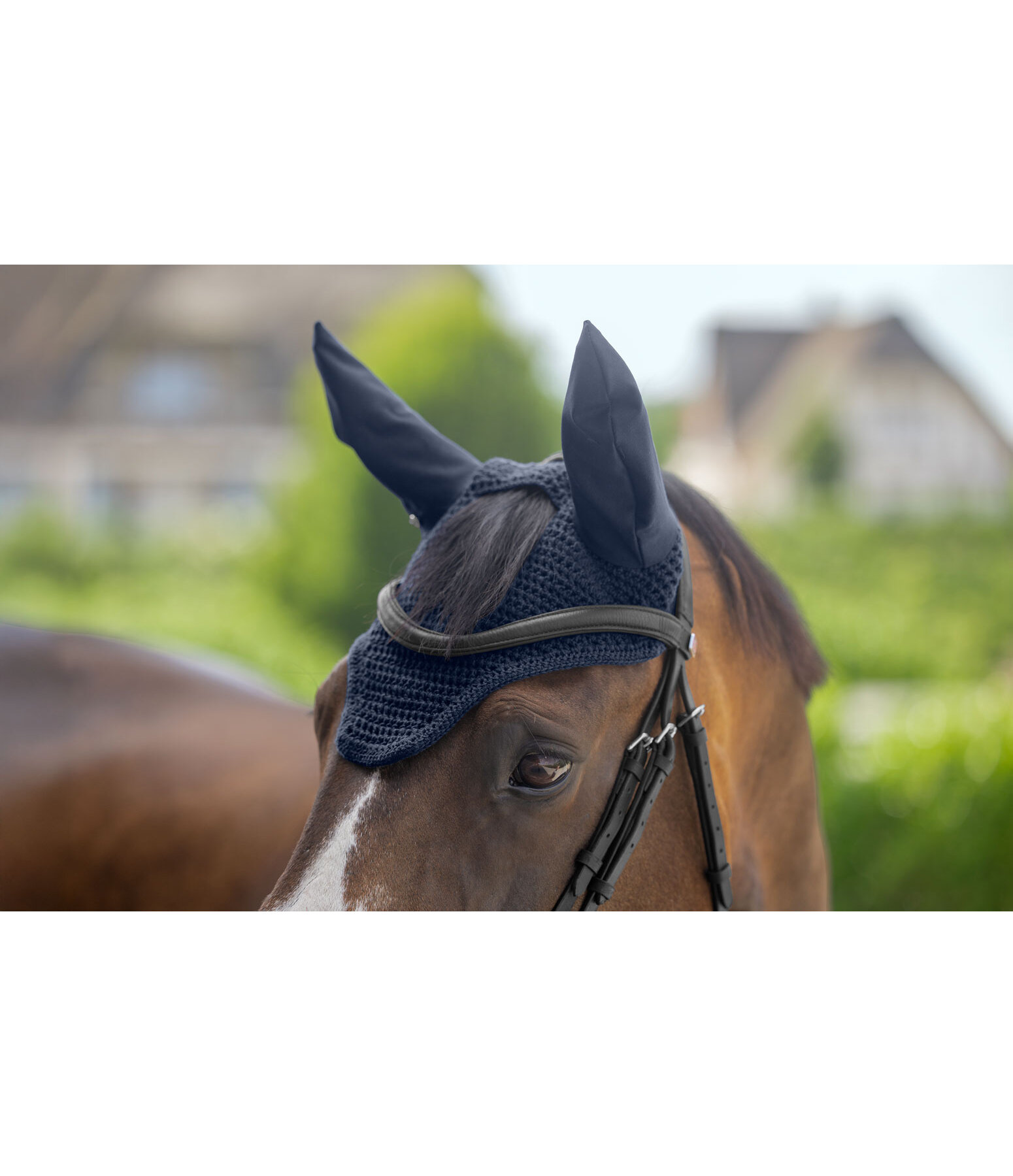 Fliegenhaube mit Schopfdurchlass