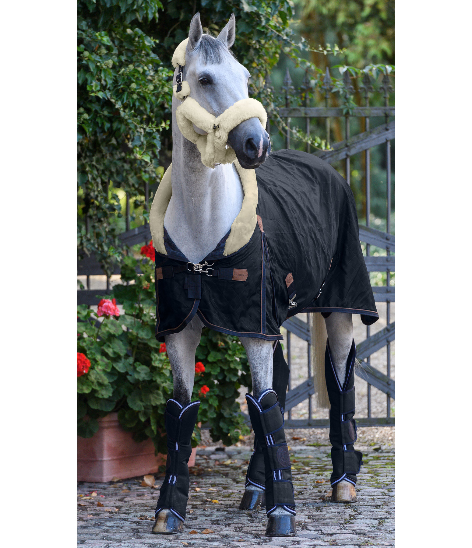Stalldecke Timeless Elegance mit Teddyfleece-Kragen