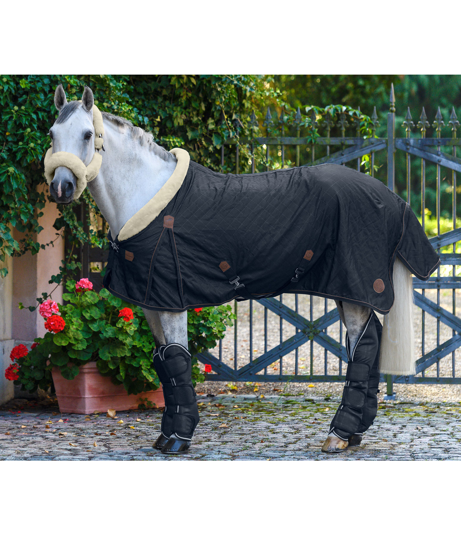 Stalldecke Timeless Elegance mit Teddyfleece-Kragen