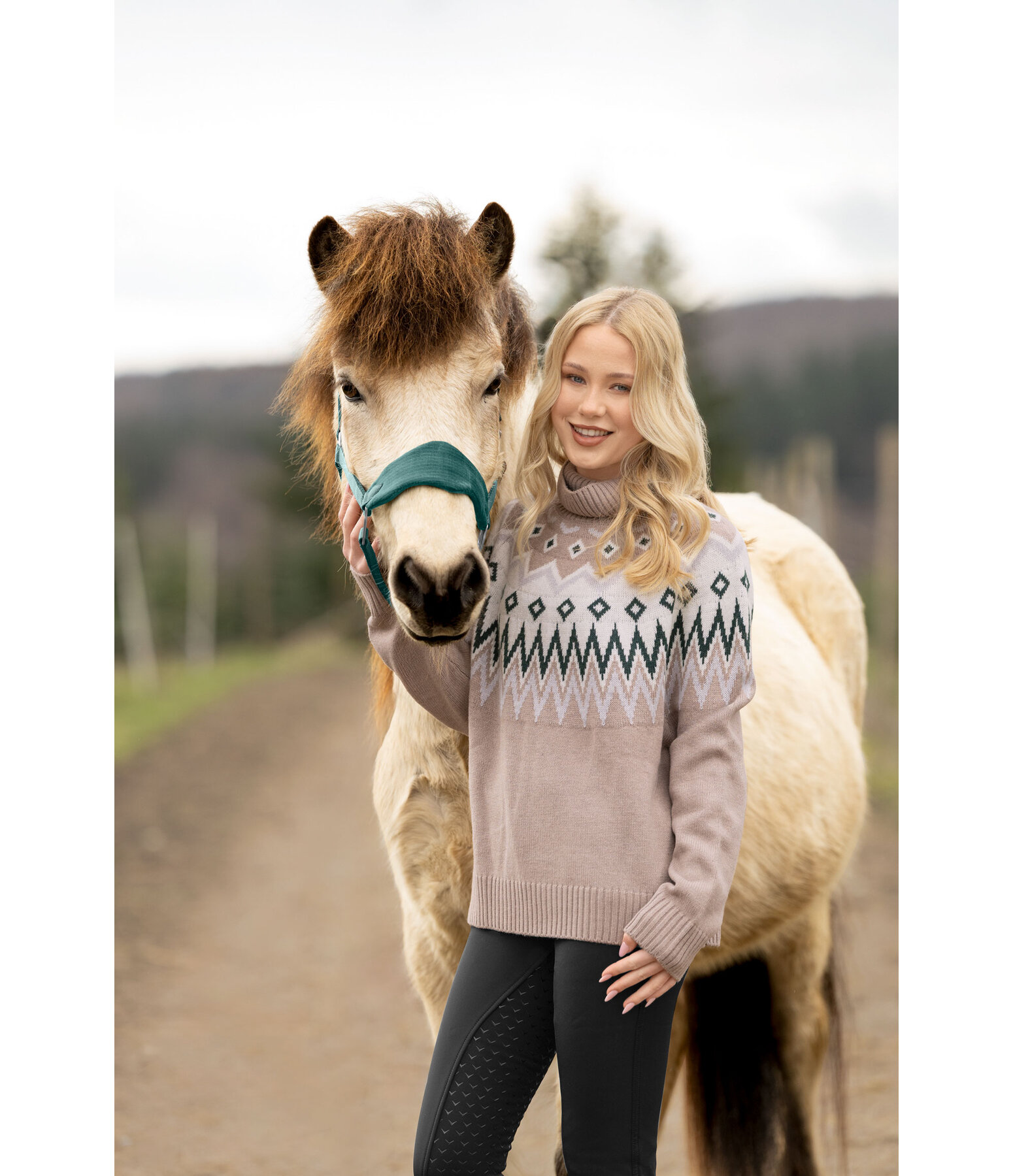 Island Pullover Hazel