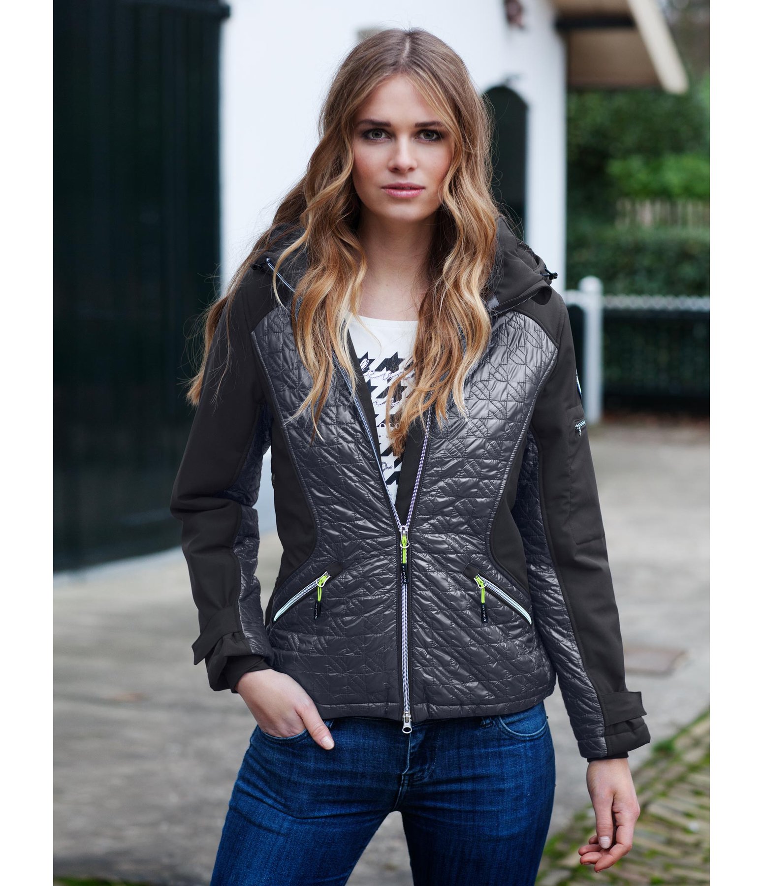 Kapuzen-Funktions-Stretchjacke Blue River