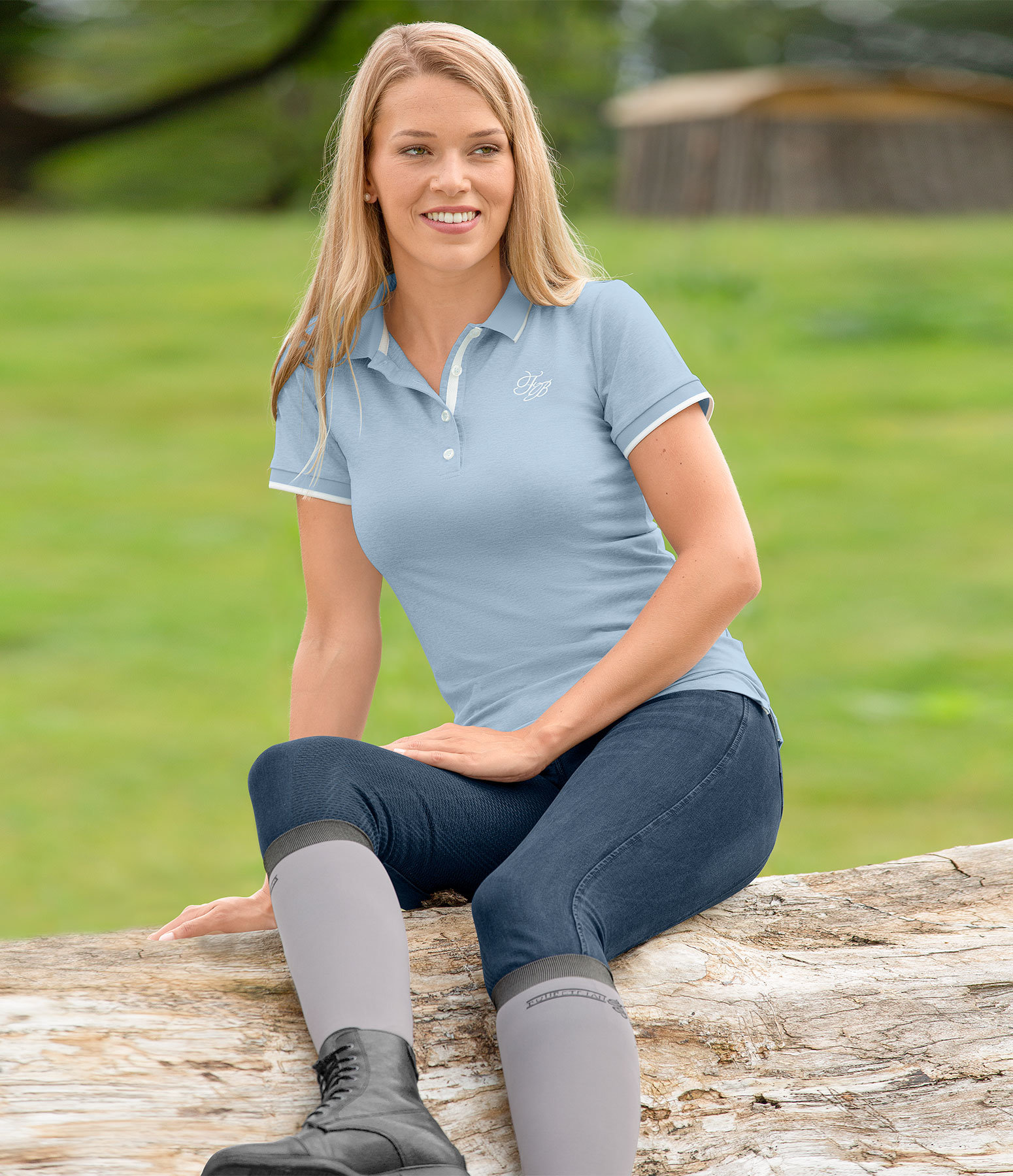 Outfit Olivia in pastell-blue