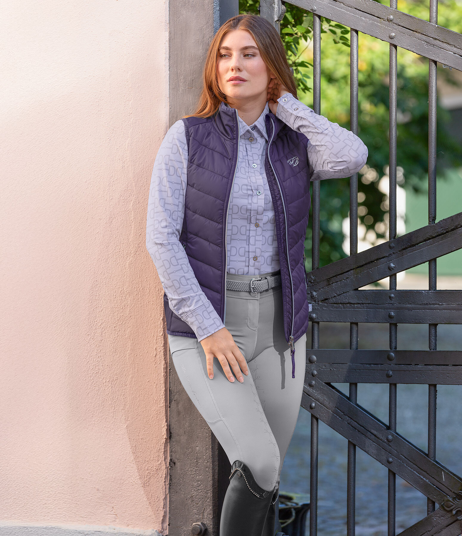 Damen-Outfit Nele in dark-violet