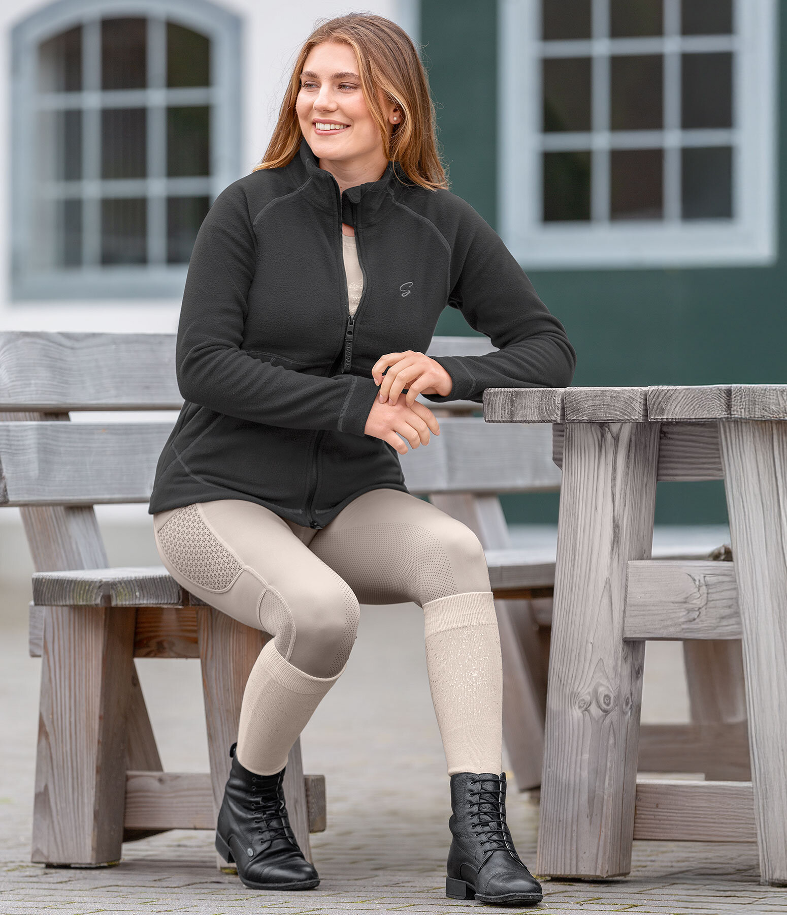 Damen-Outfit Inga in schwarz