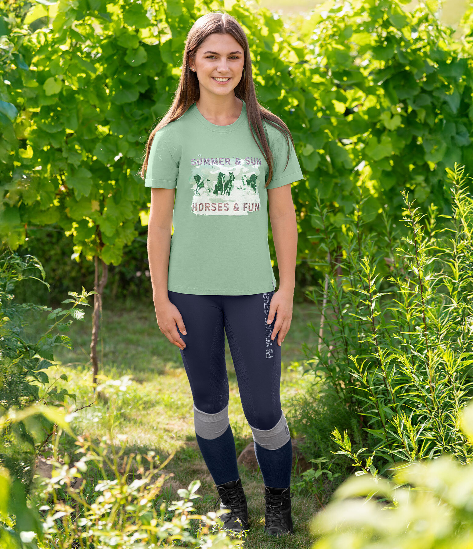 Kinder-Outfit Olena in aloe-vera
