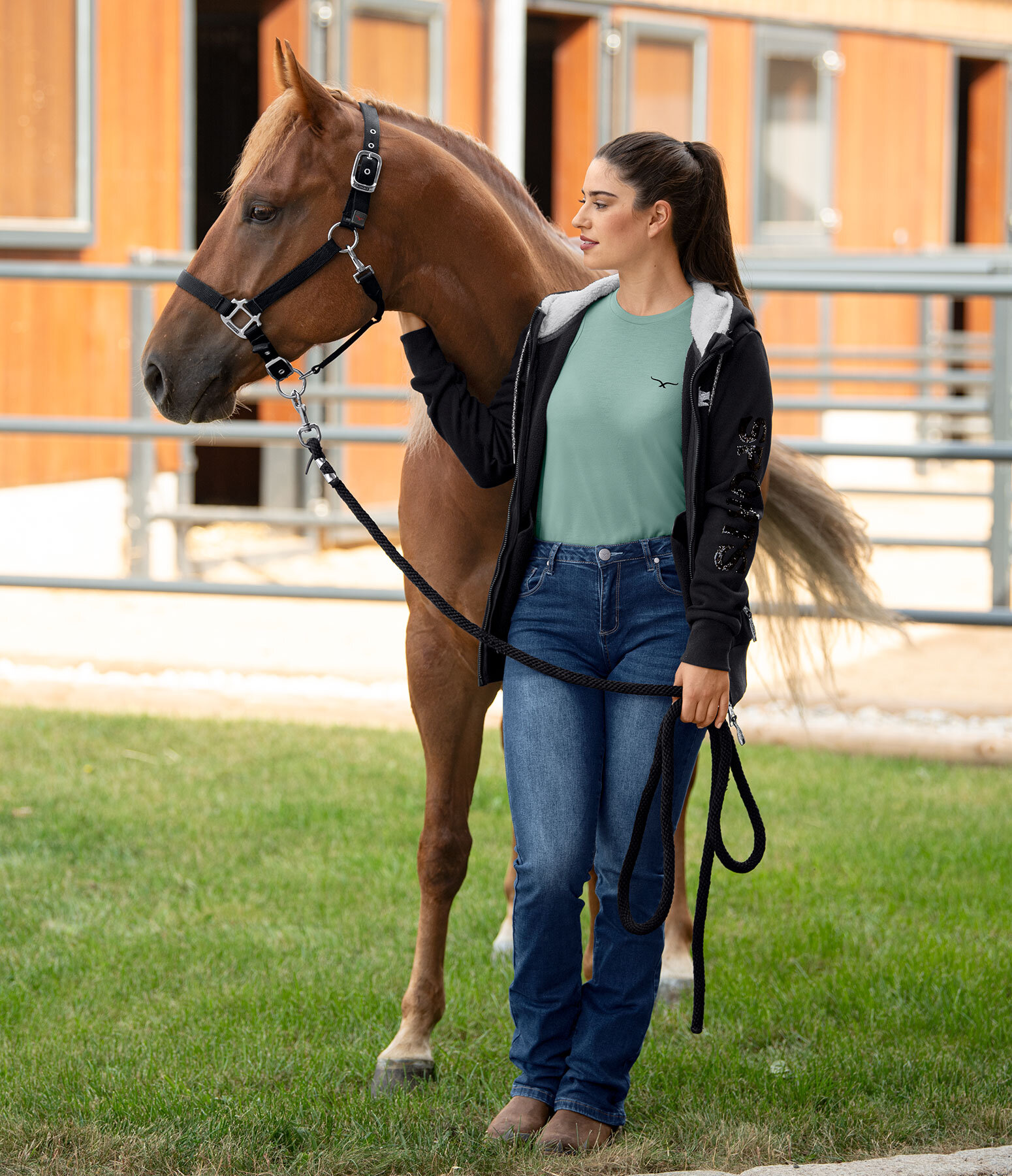 Western-Outfit Maeve in candy-green