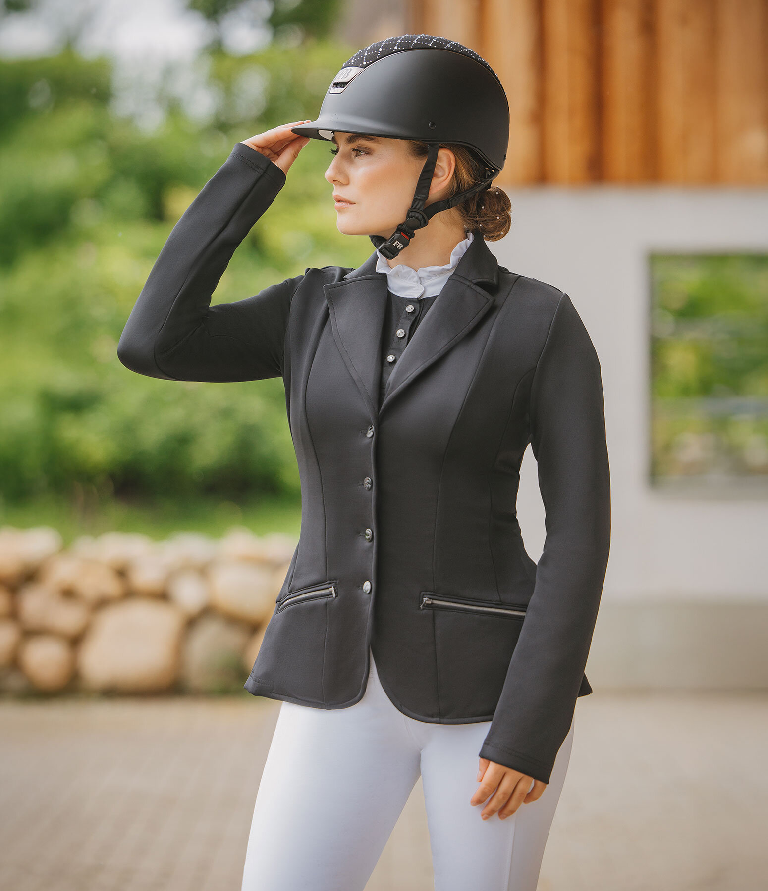 Damen-Turnieroutfits Charlotte in schwarz