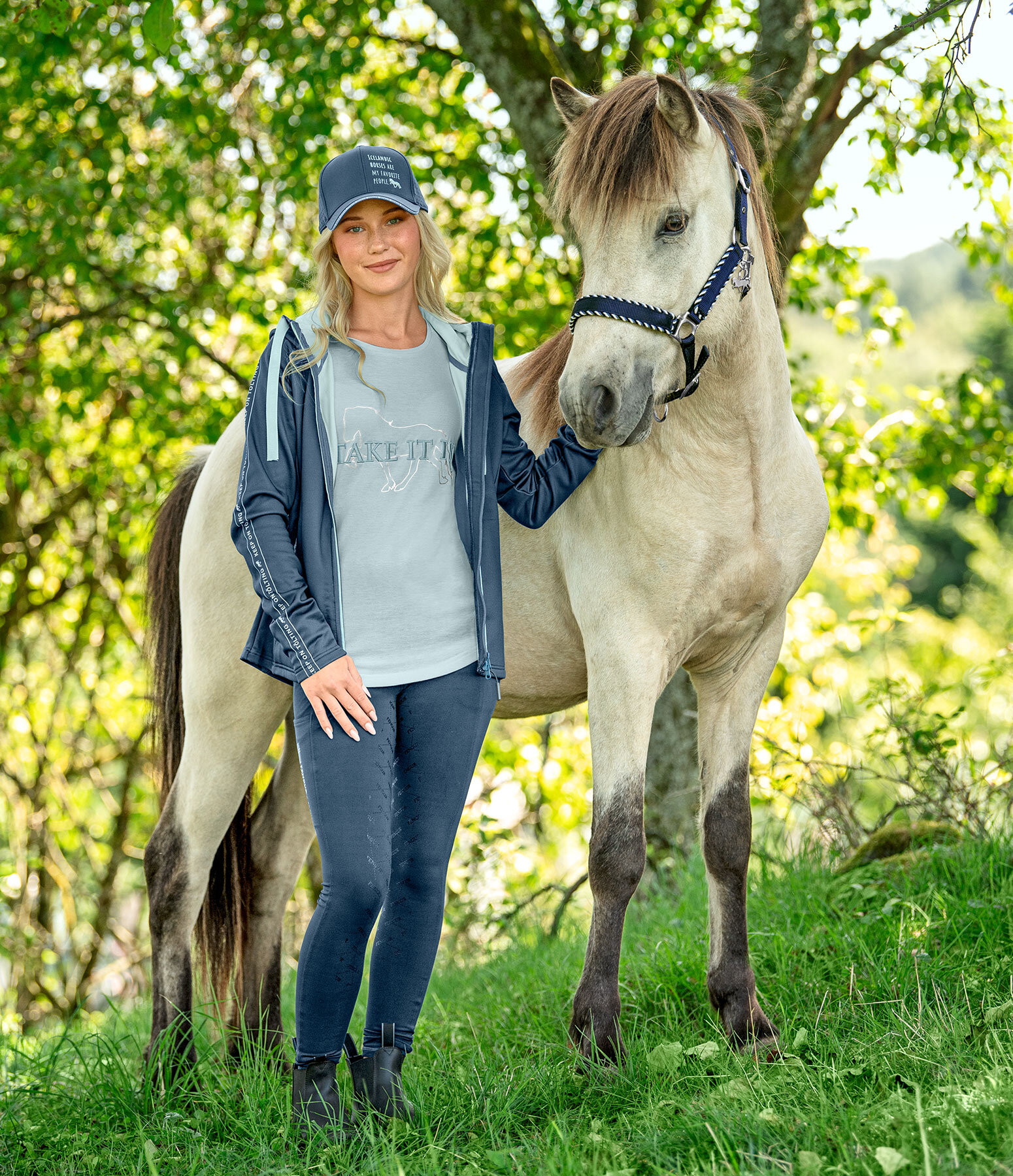 Island-Outfit Fenja in iced-blue