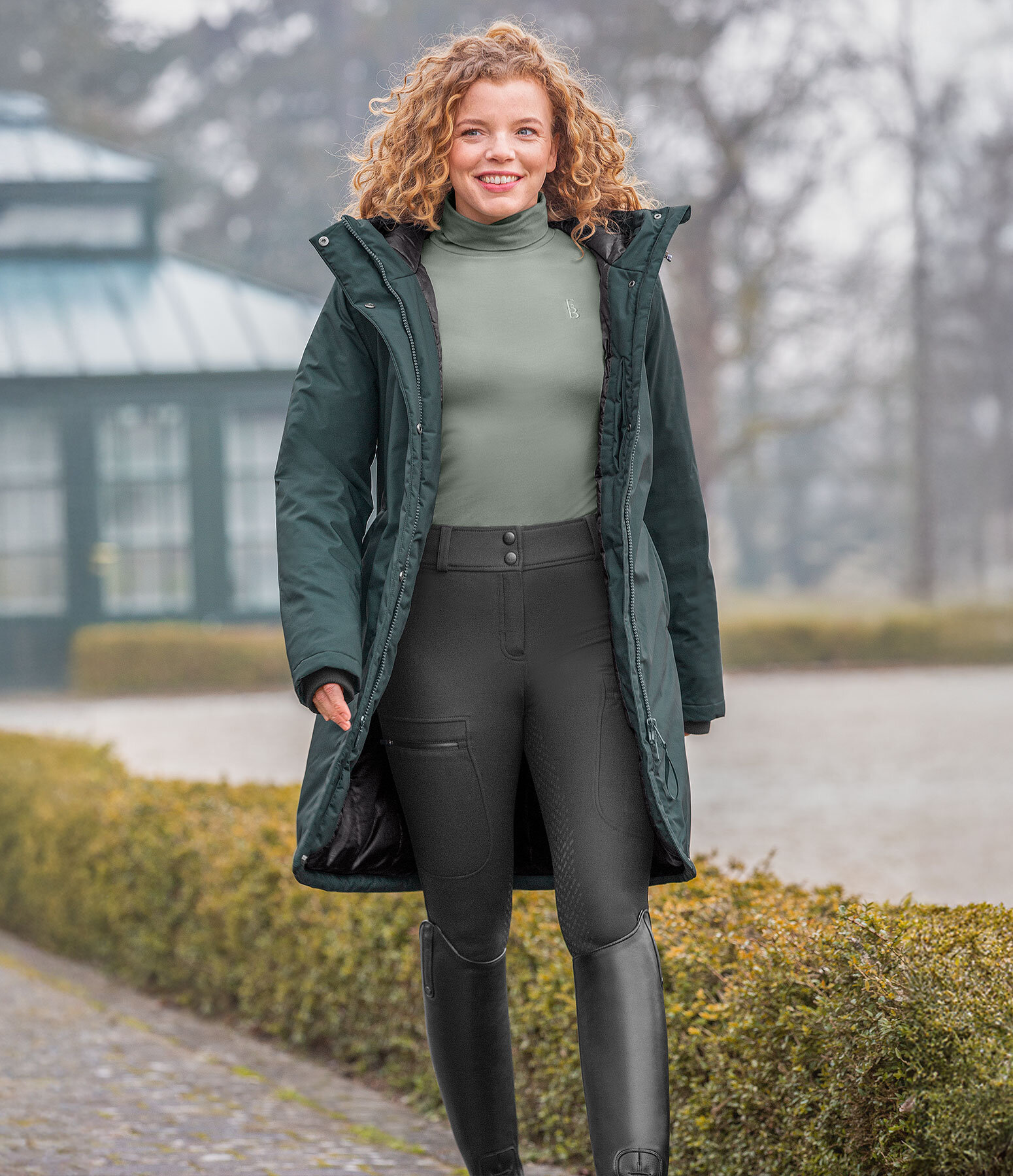 Damen-Outfit Amelie in green-tea