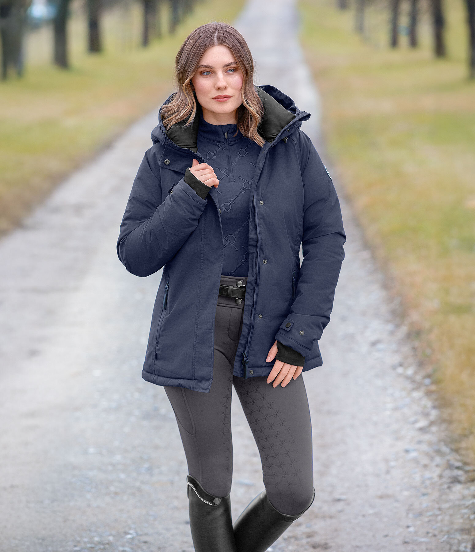 Damen-Outfit Sara in navy classic