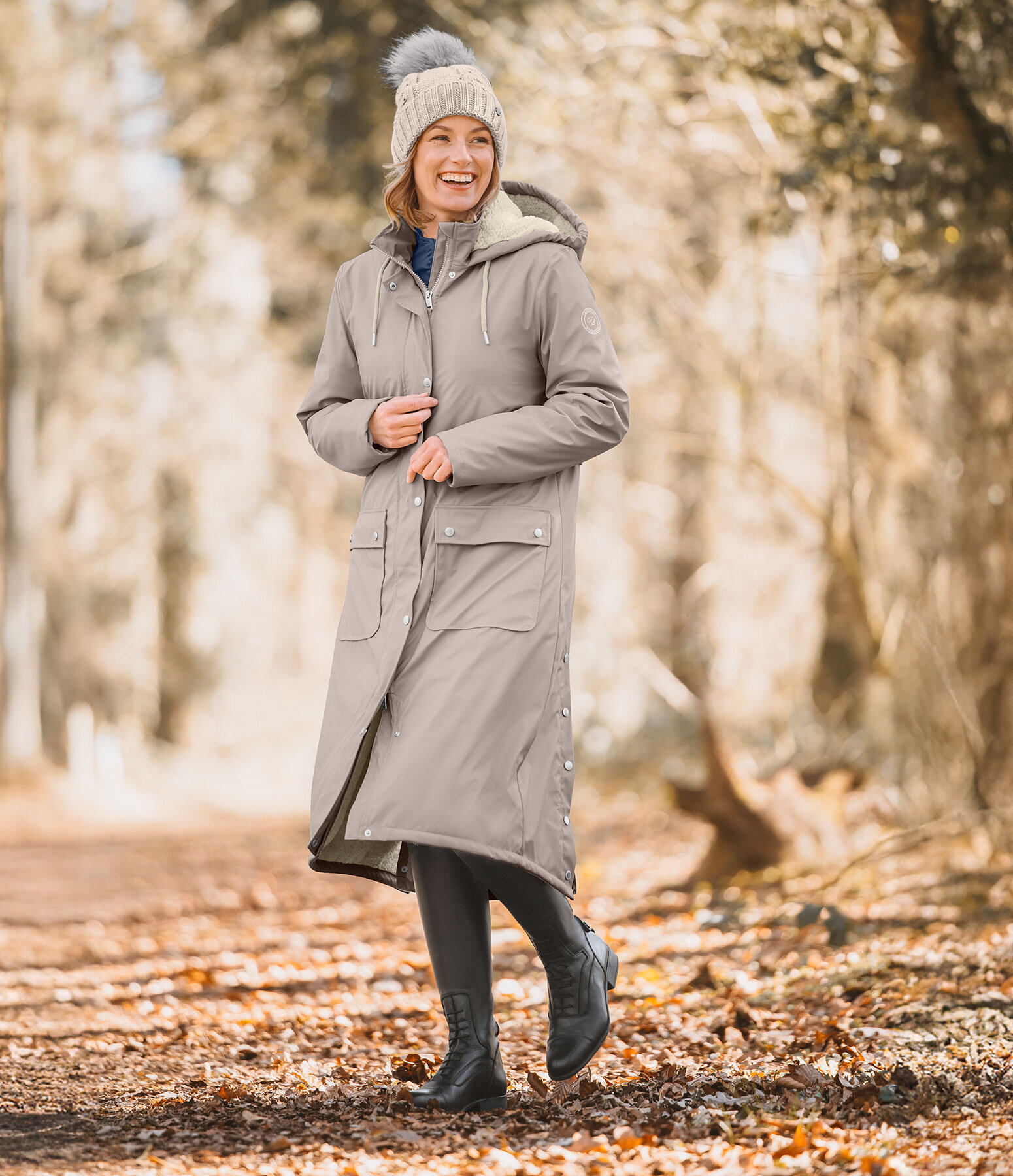 Damen-Outfit Paris in taupe