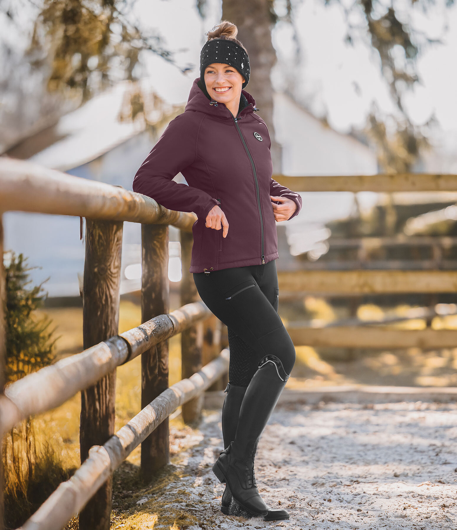 Damen-Outfit Lara II in plum