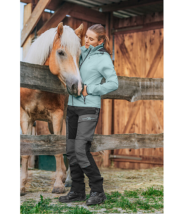 Atmungsaktive Softshelljacke mit abnehmbarer Kapuze