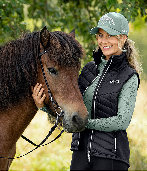 Island Outfit Fjola in schwarz