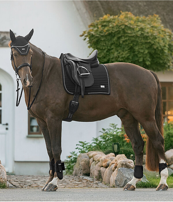 Outfit Sophistication Regular in schwarz