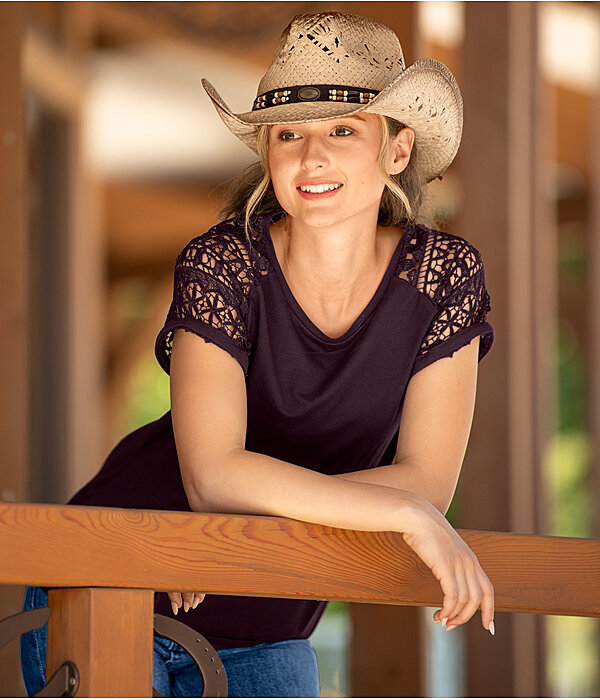 Western-Outfit Arizona in natur