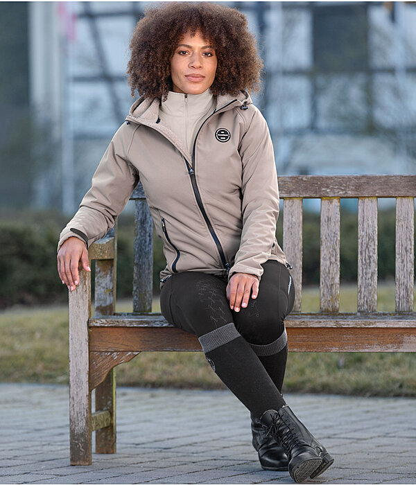 Damen-Outfit Lara in taupe